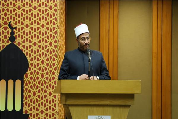الدكتور محمود الهواري