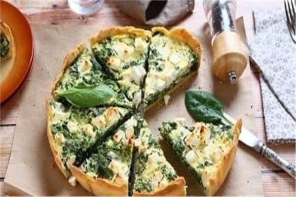 فطيرة الجبن والخضار اللذيذة