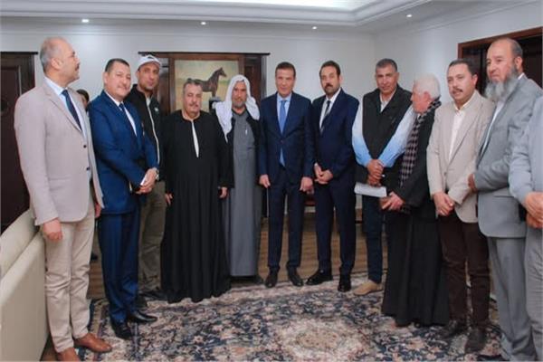 صورة موضوعية للقاء 