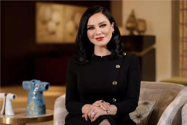  الفنانة سلاف فواخرجي