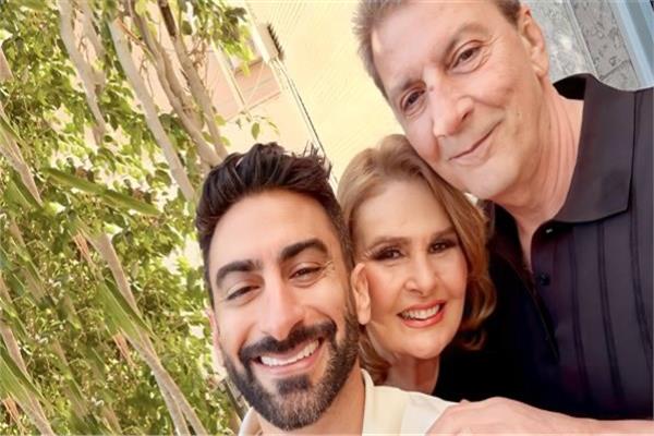 يسرا و زوجها خالد سليم ضيوف  أنس بوخش