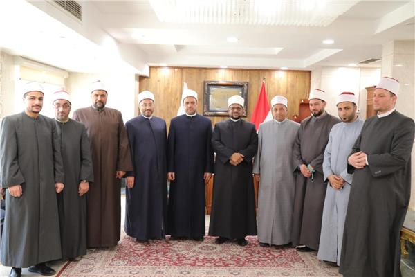  قافلة توعوية إلى الواحات البحرية