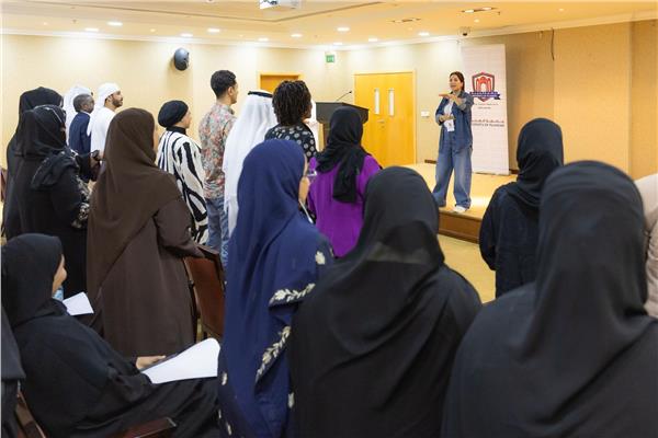 مروة قرعوني وورشة العلاج بالفن بمهرجان الفجيرة الدولي للمونودراما