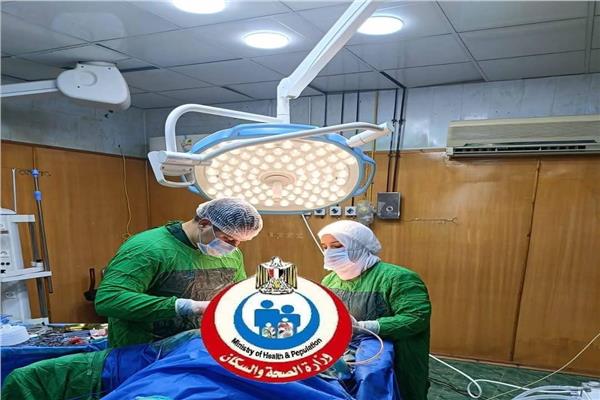 الفريق الطبي الذي إنقذ حياة المريض