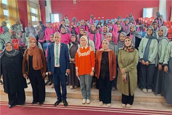 محاضرة توعوية عن مخاطر الإدمان بفرع ثقافة الإسماعيلية 