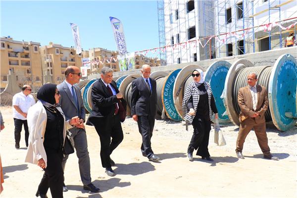 رئيس لجنة الصحة بمجلس النواب ورئيس جامعة دمنهور يتفقدا الأعمال الإنشائية لمبنى المستشفى الجامعي