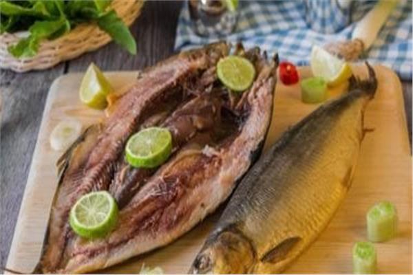 فوائد وأضرار الفسيخ والرنجة