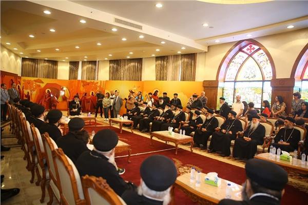 استقبال البابا تواضروس عددًا من الآباء الأساقفة والكهنة للتهنئة بعيد القيامة المجيد