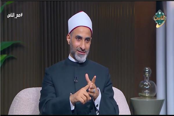 ل الدكتور السيد عبد الباري، من علماء الأزهر الشريف