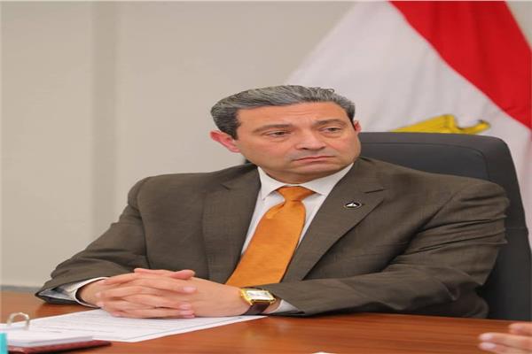  أيمن الشهابى محافظ دمياط