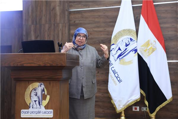 الدكتورة وجيدة أنور عضوة لجنة الصحة والسكان بالمجلس القومي للمرأة