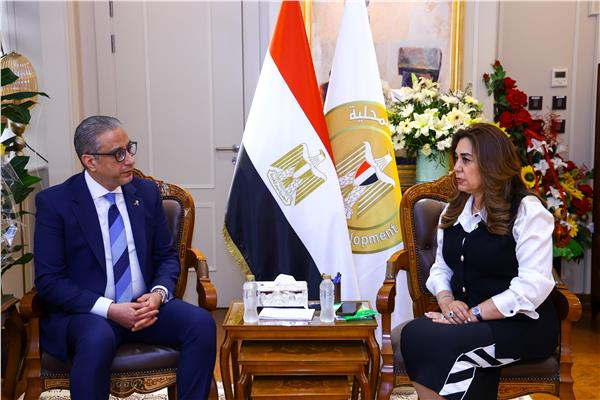 الدكتورة منال عوض وزيرة التنمية المحلية