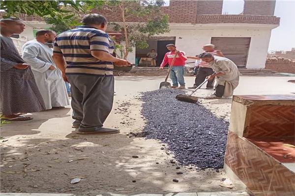  الطرق تنفذ ٣ مطبات صناعية بالزينيه بحرى