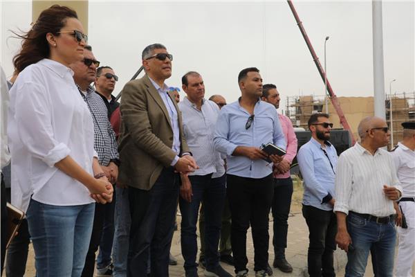 المهندس عادل النجار محافظ الجيزة خلال جولة تفقدية