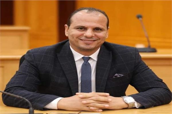 الدكتور نبيل محمد زاهر عميد الكلية رئيس المؤتمر