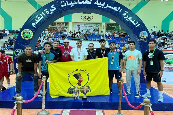 فوزالجامعة بالميدالية الفضية وكأس أفضل لاعب في فعاليات الدورة العربية التاسعة عشر