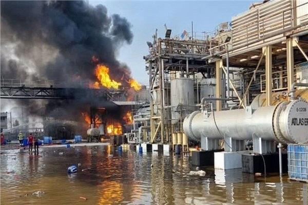 الحرائق بميناء بندر عباس إثر انفجار اليوم