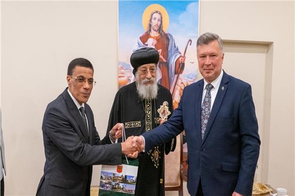 استقبال قداسة البابا تواضروس الثاني لعمدة بلدة برفينوف