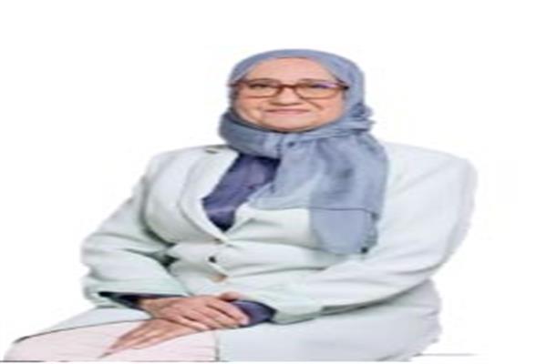الأديبة الكويتية د. نجمة إدريس