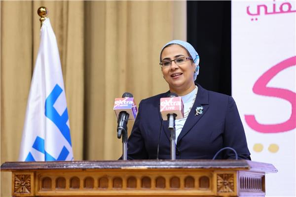 المستشارة أمل عمار