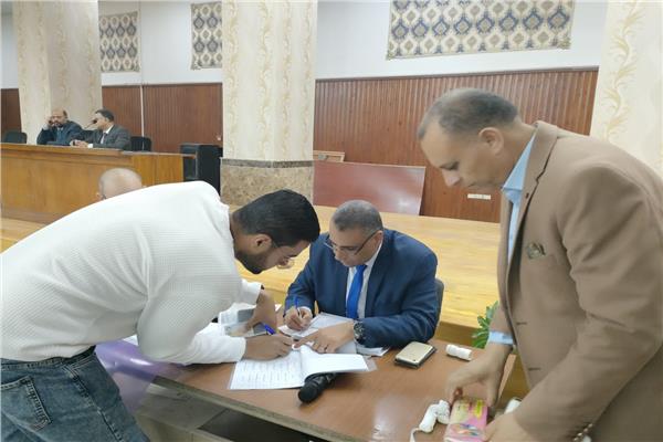 185 شركة ووكيل بحري يختاروا مجلس إدارة غرفة ملاحة السويس والبحر الأحمر