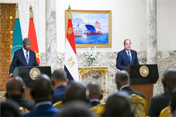 الرئيس عبد الفتاح السيسي في مؤتمر صحفي مع نظيره الأنجولي