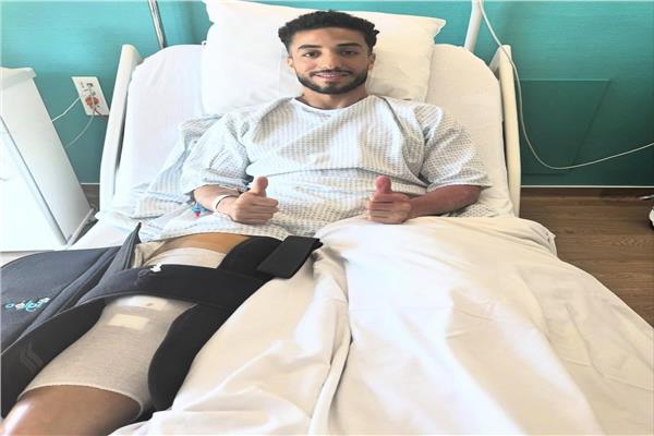 محمد عبدالمنعم يجري عملية الرباط الصليبي