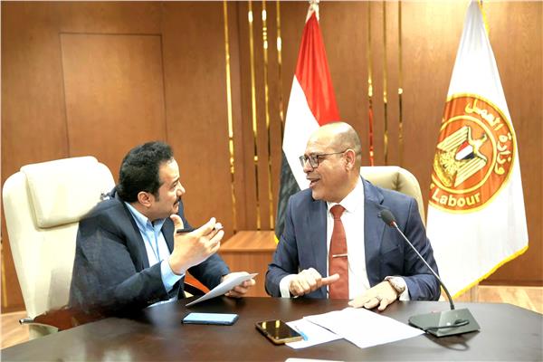 وزير العمل يعلن عن بروتوكول لتوفير وظائف للمصريين