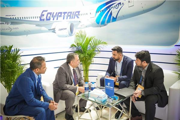 إتفاقات جديدة وإقبال ملحوظ علي جناحها خلال الدورة 32