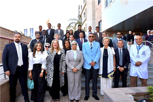 جانب من الزيارة