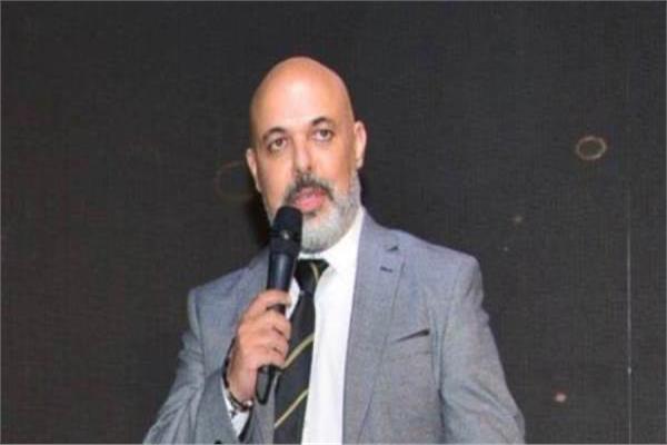  إيهاب واصف رئيس شعبة الذهب والمعادن الثمينة 