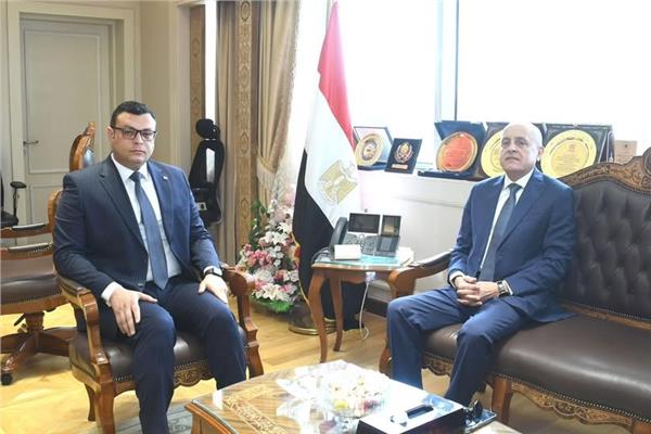 وزير الإسكان ومحافظ الأقصر