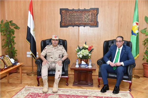 محافظ الفيوم يلتقي قائد قوات الدفاع الشعبي والعسكري