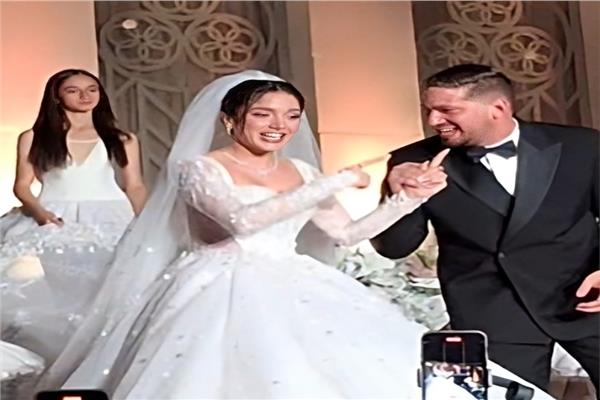  الفنانة رنا رئيس و زوجها