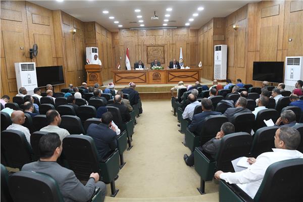  الدكتور خالد عبدالحليم، محافظ قنا