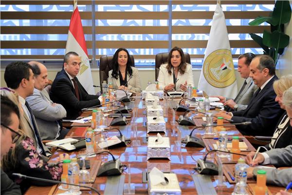 الدكتورة منال عوض وزيرة التنمية المحلية