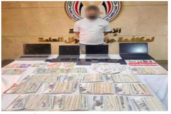 المتهم أمامه المضبوطات