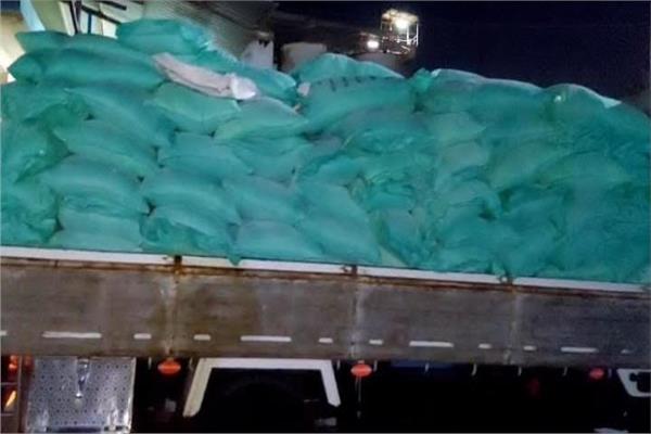 سيارة دقيق بلدي مدعّم قبل بيعها بالسوق السوداء