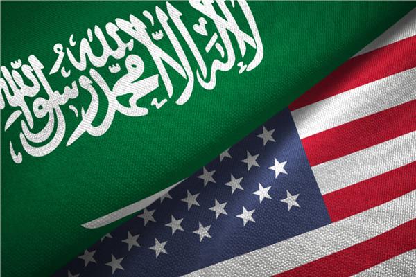 الأعلام السعودية والأمريكية 