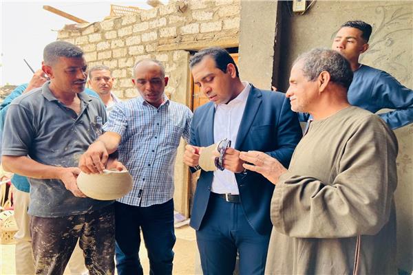 نائب محافظ قنا في جولة ميدانية