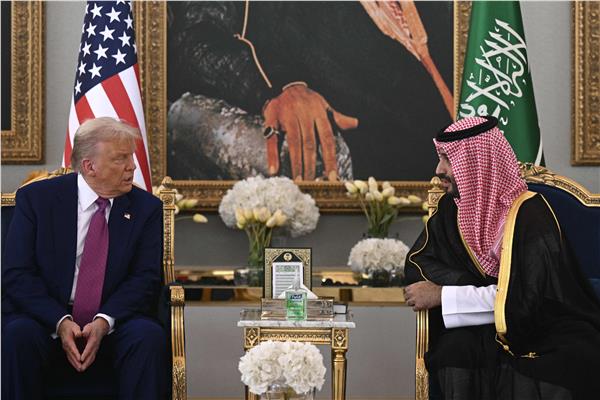 ولي العهد السعودي والرئيس الأمريكي - صورة من أ ف ب