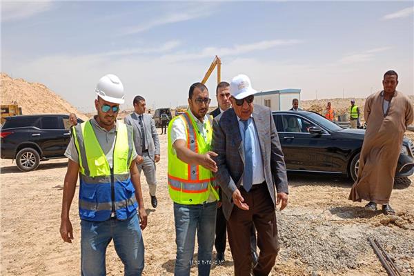 صورة من الزيارة التفقدية لوزير الكهرباء