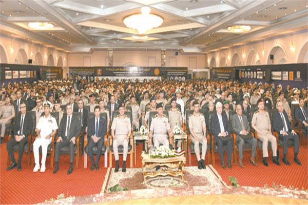 الفريق أول عبد المجيد صقر يشهد افتتاح المؤتمر العلمى  للفنية العسكرية