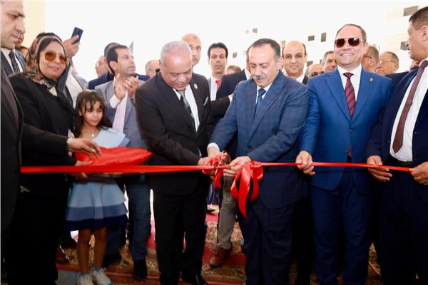 رئيس هيئة النيابة الإدارية خلال افتتاح مقر النيابة بمدينة أسيوط الجديدة 