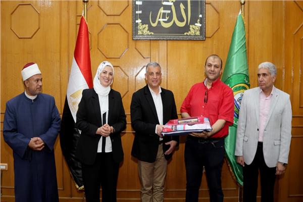 اللواء طيار أكرم محمد جلال محافظ الإسماعيلية