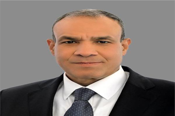 الدكتور بدر عبد العاطي