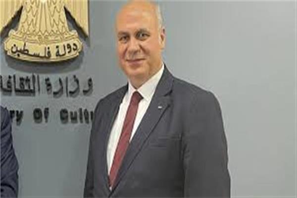 عماد حمدان، وزير الثقافة الفلسطيني