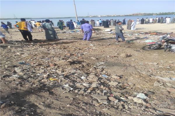 انتشال جثة طالب بعد غرقه في نهر النيل بقنا