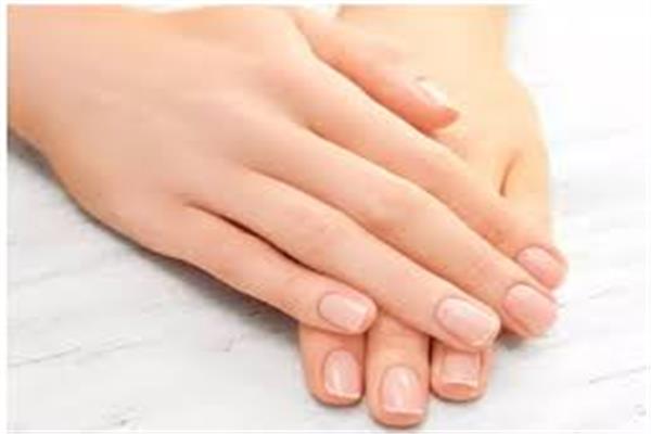 أظافر صحية تبدأ من عاداتك اليومية