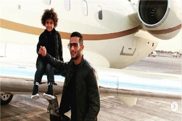 الفنان محمد رمضان ونجله